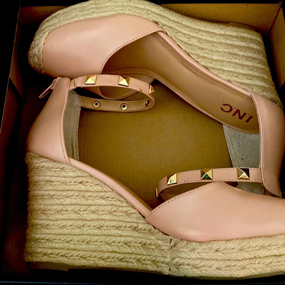 Classy Inc wedge shoe